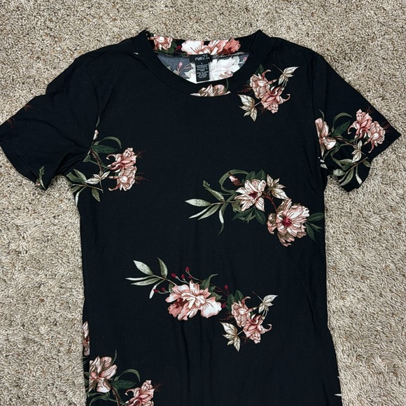 Black & Floral Short Sleeve Mini Dress - Picture 7 of 10